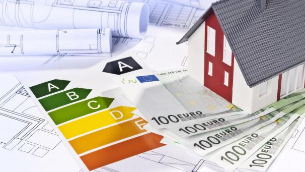 Le certificat PEB (pour Performance Énergétique des Bâtiments) mentionne une lettre: de A à G, selon que le bien en location est bien ou mal isolé.