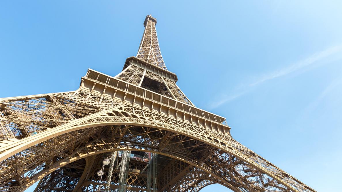 Combien De Marches D Escaliers Compte La Tour Eiffel