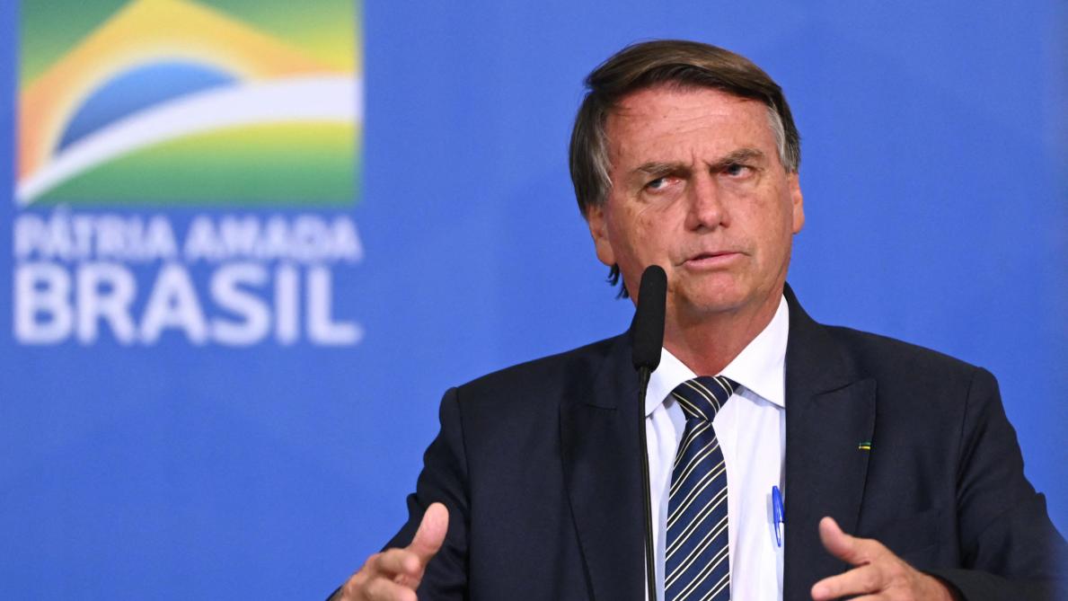 Bolsonaro ironiza pedido de Leonardo DiCaprio para votar na juventude brasileira