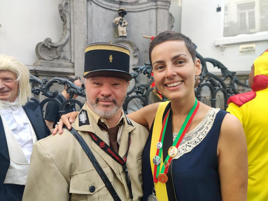 L’acteur Pascal Duquenne aux côtés de l’échevine de la Culture de la ville de Bruxelles, Delphine Houba.