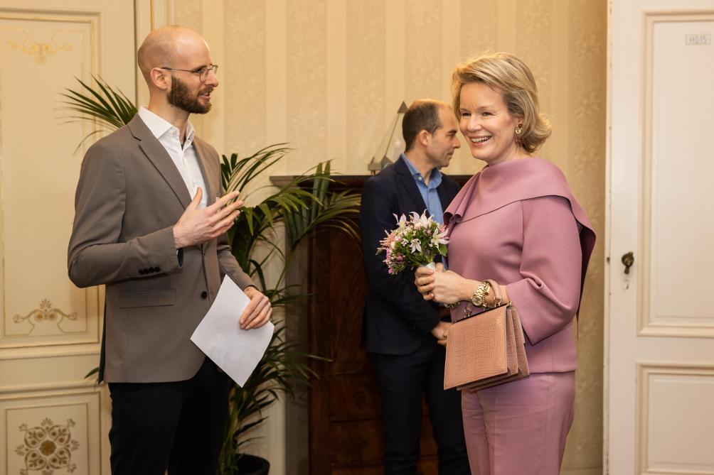 La reine Mathilde en visite dans une école gantoise pour la semaine ...