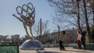 Pékin se prépare à recevoir les Jeux olympiques et paralympiques d’hiver 2022. Mais aucun représentant diplomatique américain ne sera présent...