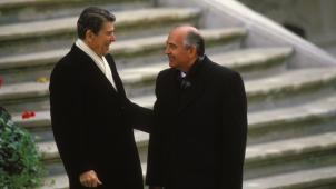 Genève, 20 novembre 1985, Ronald Reagan vient d’affirmer à Mikhaïl Gorbatchev qu’il était certain que les deux superpuissances collaboreraient en cas d’invasion extraterrestre...