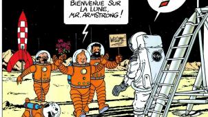 Tintin fut reporter dans les journaux du monde entier, il alla même jusque sur la lune pour accueillir l’astronaute Armstrong.
