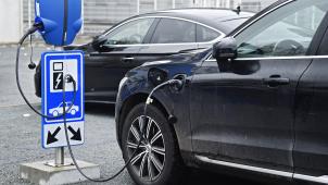 Comparée aux autres pays européens, la Belgique accuse un retard notable dans la percée des véhicules 100% électriques.