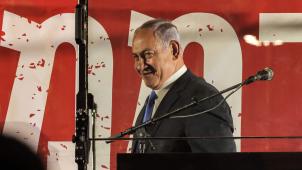 L’ancien Premier ministre Netanyahou se frotte les mains devant les difficultés de son successeur.
