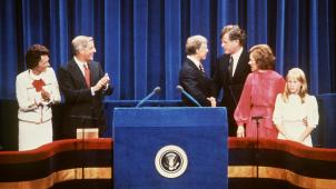 En son temps, Jimmy Carter se heurta à un solide adversaire issu de son propre camp démocrate: Edward Kennedy. La Convention démocrate de 1980 à New York se déroula dans une atmosphère électrique.