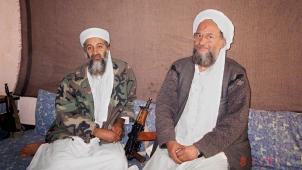 En perte de puissance sous la houlette d’Al-Zawahiri (à droite), Al-Qaïda peut-il encore faire régner la terreur comme au temps d’Oussama Ben Laden (à gauche)?