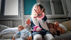 L’écrasante majorité des violences sexuelles a trait à la pédocriminalité, et à l’inceste en particulier. En Belgique, 84% des viols recensés concernent des victimes mineures, dans la majorité des cas dans le cercle familial.