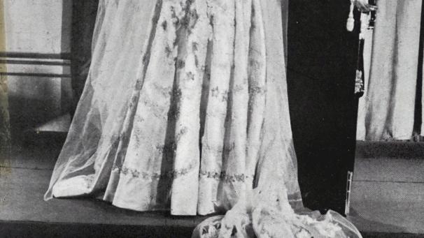 La princesse Elizabeth et le Duc d’Edimbourg, le Prince Philip, le jour de leur mariage.