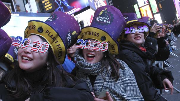 Réveillon de la Saint-Sylvestre dans le quartier de Times Square à New York.