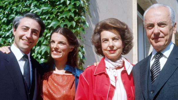 De g. à dr.: Françoise Bettencourt, l’héritière, et son mari Jean-Pierre Meyers; Liliane et André Bettencourt.