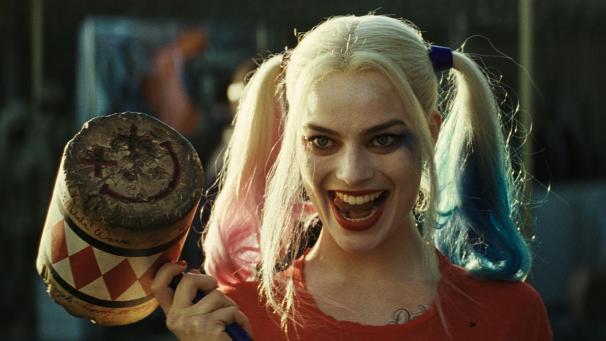 Margot Robbie dans le rôle totalement déjanté d’Harley Quinn.