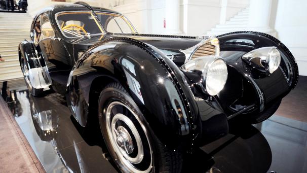 Une voiture célèbre, dessinée par Jean Bugatti.