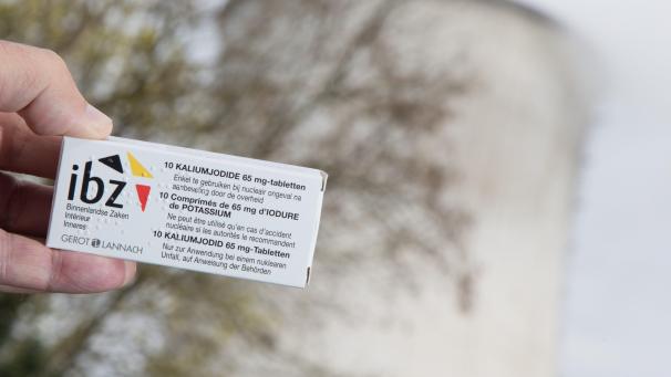 Tihange 29/04/2016

Illustratie - Campagne voor de verdeling van jodiumtabletten // Illustration - Campagne de distribution de comprimes d ' iode

Credit Denis Closon / Isopix *** local caption *** 22524022
