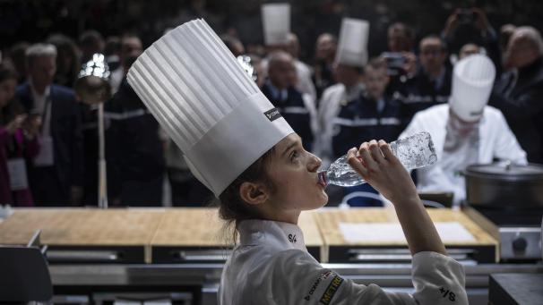 La cheffe française Nais Pirollet durant de la finale du «Bocuse d'Or», à Lyon, dans le centre de la France, ce lundi 23 janvier 2023.