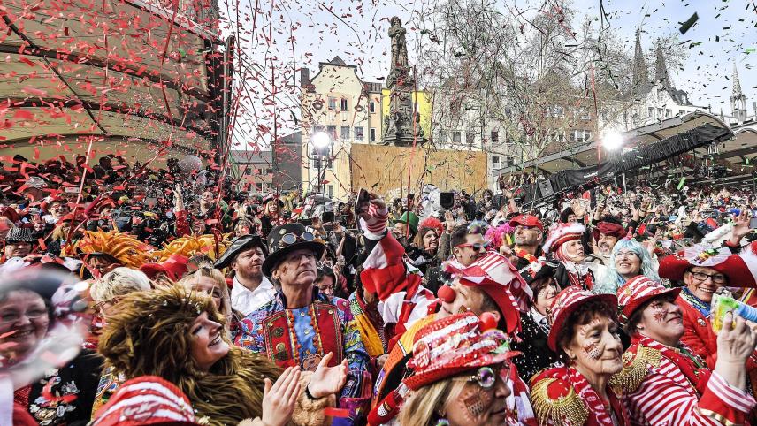 En cette semaine de carnavals, les festivités battent leur plein comme ici à Cologne en Allemagne.