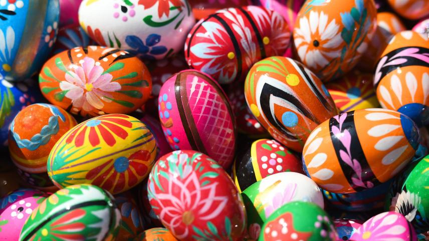 En Pologne, la tradition des œufs peints à la main à l’occasion de Pâques se transmet de génération en génération.