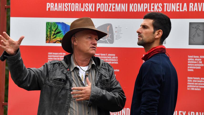 Novak Djokovic en compagnie de Semir Osmanagic, le «guide» de la pyramide.