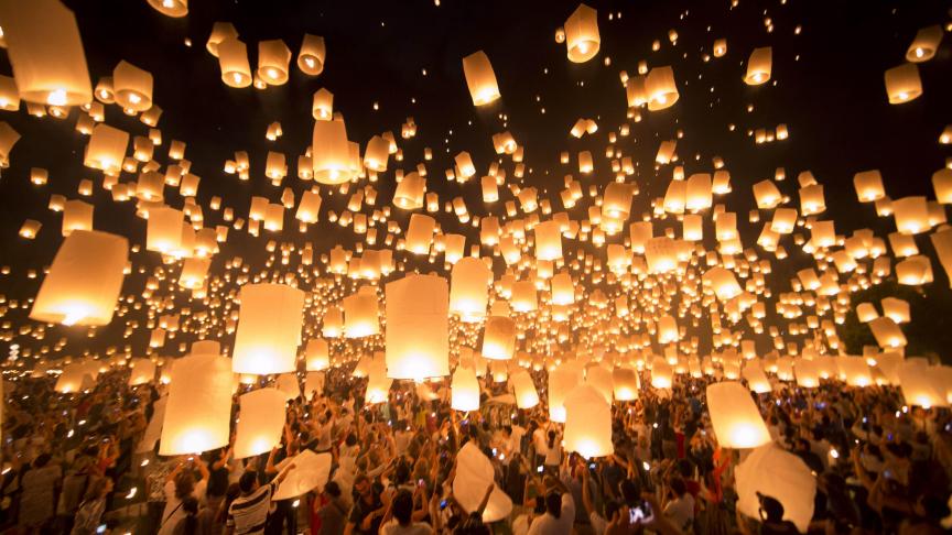 Le festival Loy Krathong ou festival des lanternes, est célébré à travers toute la Thaïlande à la fin de la saison des pluies. ©Isopix