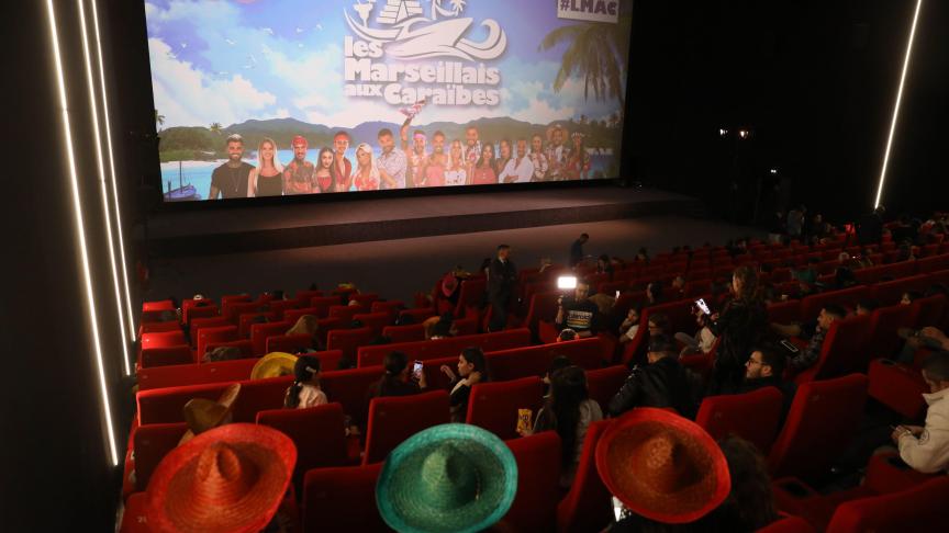 La première de la nouvelle saison des «
Marseillais
», au cinéma
!