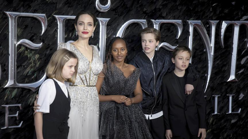 La star avec quatre de ses six enfants, en octobre 2019 à Londres.